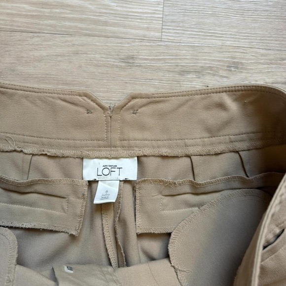 31x30 Tan Wide Leg Pleated Baggy Dress Pants Y2K Vintage 2000s - Picture 3 of 6